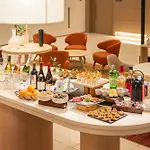 Holiday Inn&Suites Shin Osaka, an IHG Hotel