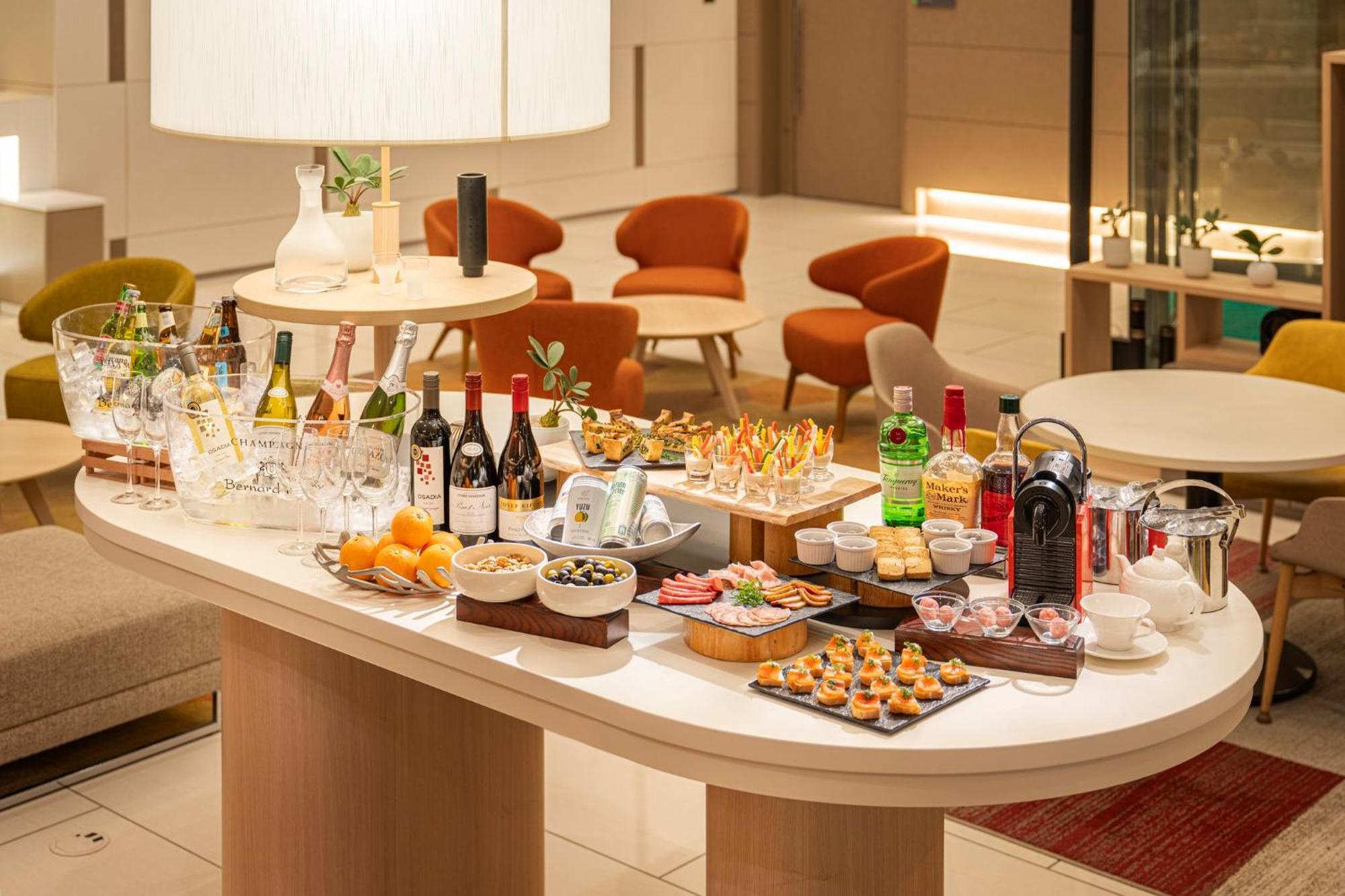 Inn&suites Shin Osaka, An Ihg Hotel 4*