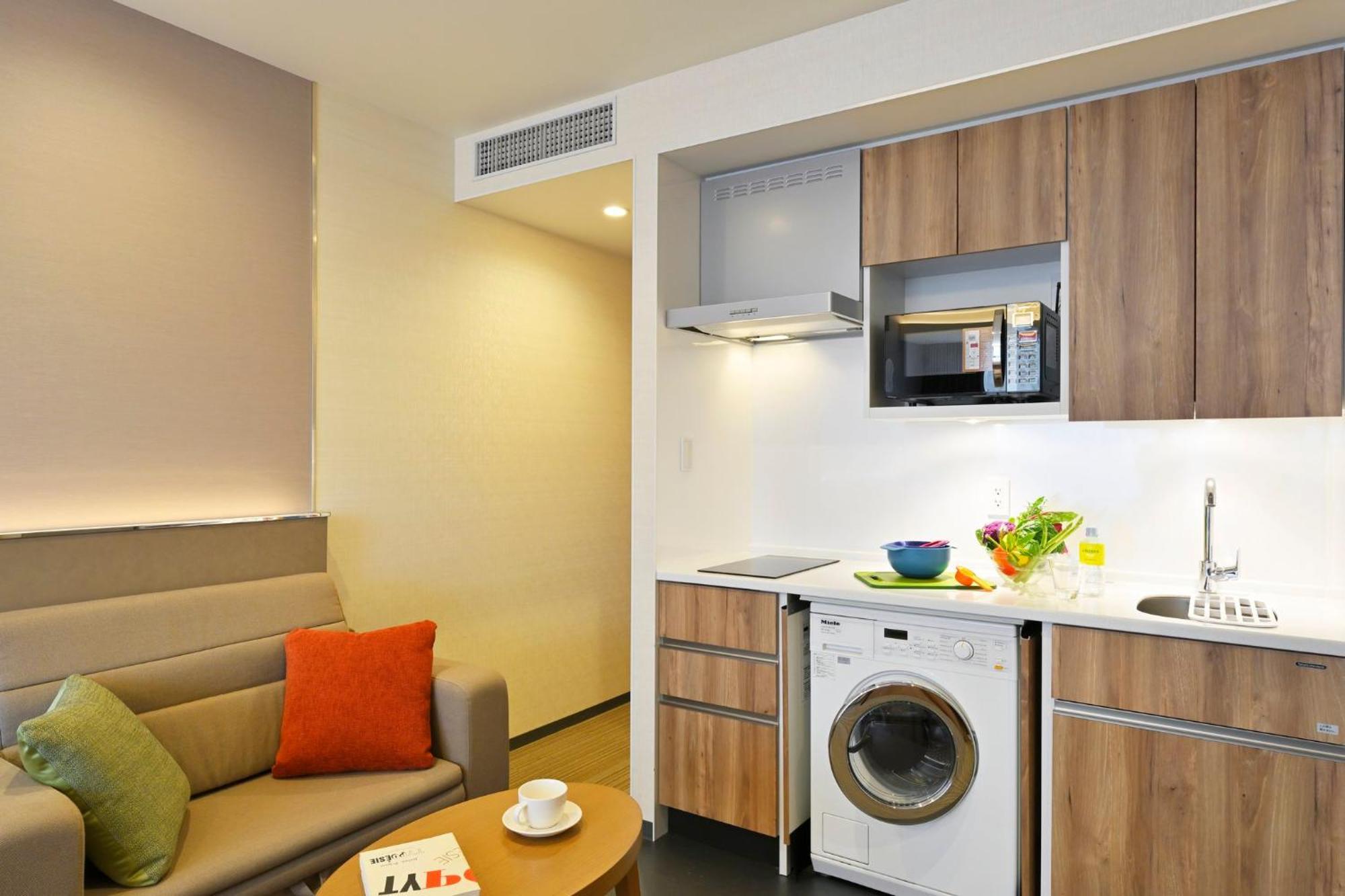 Inn&suites Shin Osaka, An Ihg Hotel 4*